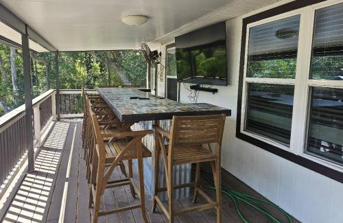 Middleburg House | Rest Ashored!