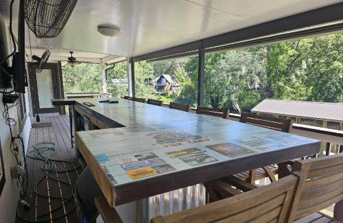 Middleburg House | Rest Ashored!
