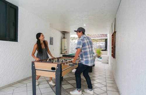 Burgos Bugambilias House | Rest days in Bugambilias| Grill and Pool