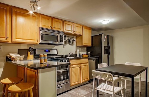 Bloomingdale Apartment | Rest Easy in this Bloomingdale English Basement near 4 DC Hospitals
