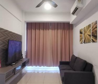 Downtown Kota Kinabalu Apartment | reSTARY - Blue Dream, Sutera Avenue Infinity Pool - Imago Opposite - KK City- 2BR,5Pax 来沙旅 蓝梦主题公寓 - 无边际日落海景泳池 - Imago商场对面 - KK市中心 - 2房5人