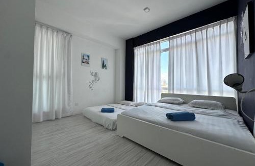 Downtown Kota Kinabalu Apartment | reSTARY - Music, Sutera Avenue Infinity Pool - Imago Opposite - KK City- 2BR,8Pax 来沙旅 歌唱主题公寓 - 无边际日落海景泳池 - Imago商场对面 - KK市中心 - 2房8人