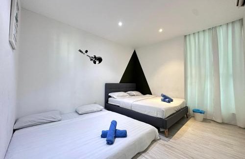 Downtown Kota Kinabalu Apartment | reSTARY - Music, Sutera Avenue Infinity Pool - Imago Opposite - KK City- 2BR,8Pax 来沙旅 歌唱主题公寓 - 无边际日落海景泳池 - Imago商场对面 - KK市中心 - 2房8人