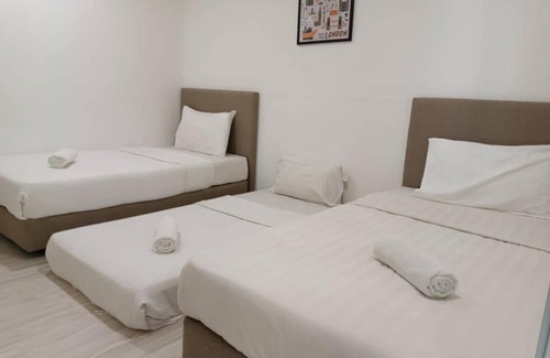 Downtown Kota Kinabalu Apartment | reSTARY - Travel, Sutera Avenue Infinity Pool - Imago Opposite - KK City- 2BR,6Pax 来沙旅 旅游主题公寓 - 无边际日落海景泳池 - Imago商场对面 - KK市中心 - 2房6人