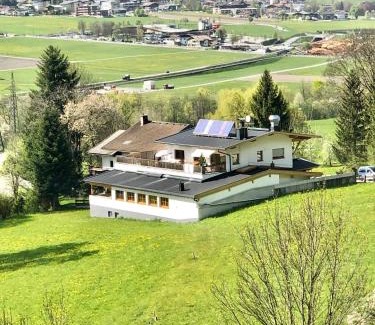 Hart im Zillertal Apartment | Restaurant Appartements Almdiele