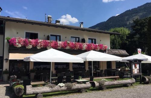 Uderns House | Restaurant Gästehaus Wiesenheim
