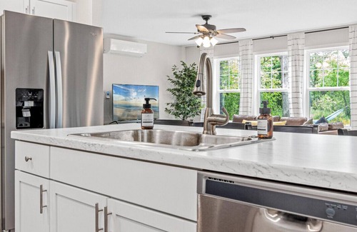Hayward House | Restful Escape: Pet-Friendly 3BR with Trail Acc & Game Rm