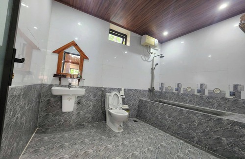 Phong Nha Hotel | Restful River Bungalow
