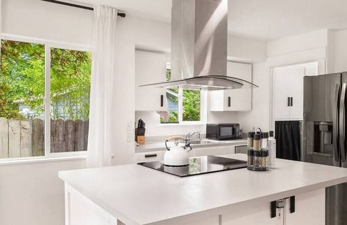 Victory Heights House | Restful Victory Heights Home | 15 min To Downtown | 10 min UW Medical Center