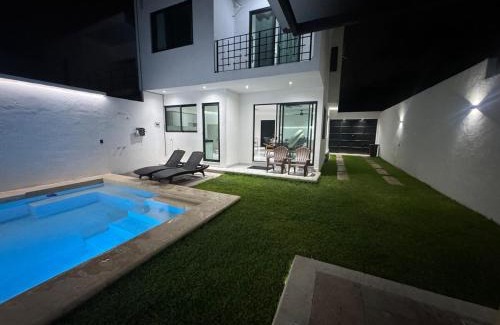 Xochitepec House | Resting family home