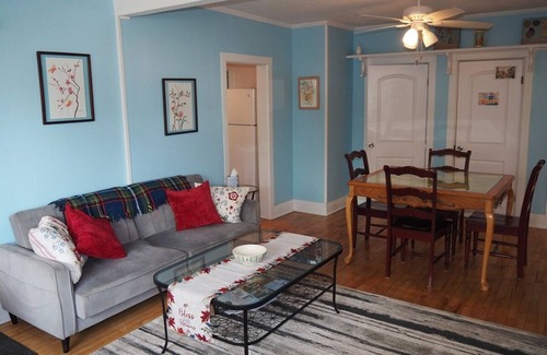 Frankfort House | Restoration - Romantic Getaway with Private Spa, Deck, A/C, and Great Location!