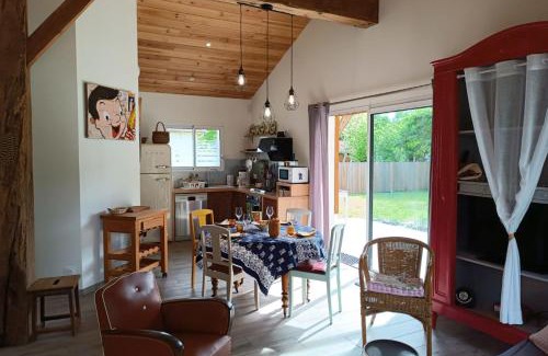 Leon House | Restored barn in its Landes airial