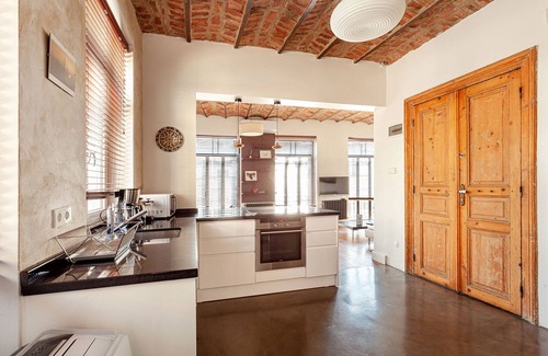 Karakoy Apartment | Restored, historical stylish 2bedroom with Netflix
