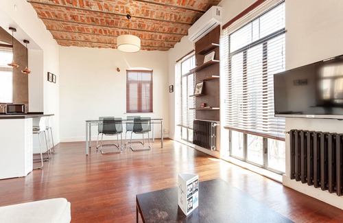 Karakoy Apartment | Restored, historical stylish 2bedroom with Netflix