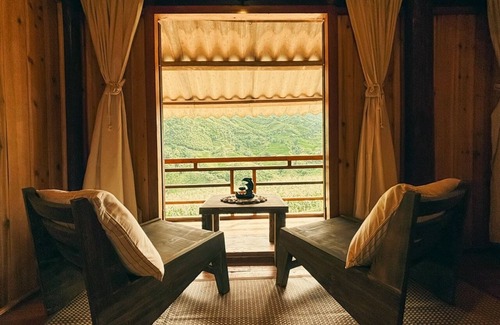 Sa Pa House | Restored Local Hmong House in Sapa ethnic people villages