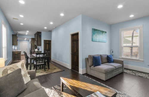 Galveston House | Restored Victorian Walking Distance to Beach & Pleasure Pier