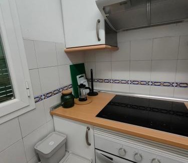 Ibiza House | Retiro Park Guesthouse
