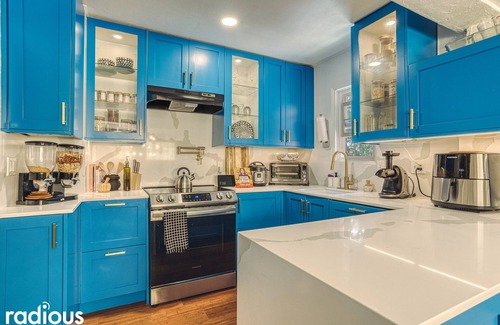 Multnomah Village House | Retreat at the Tangerine Bungalow!