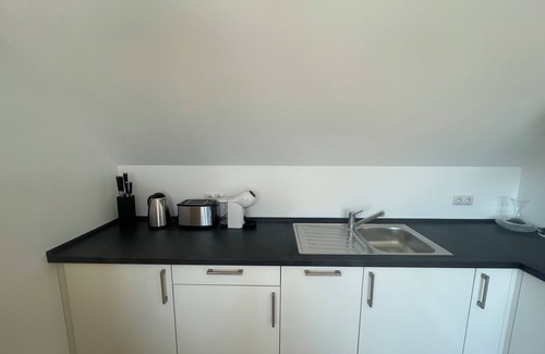 Venningen Apartment | Retreat in the sea of vines with barbecue and private parking space