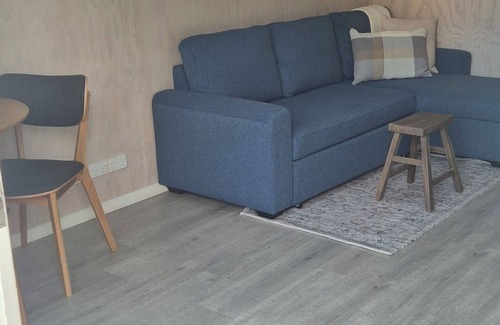 Paraparaumu Apartment | Retreat into Connection – A Couples Sanctuary by the Sea