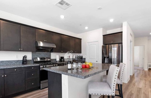 Jurupa Valley House | Retreat on Bryce Canyon Ct