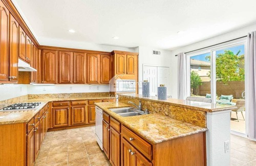 Mira Loma House | Retreat on Harrow