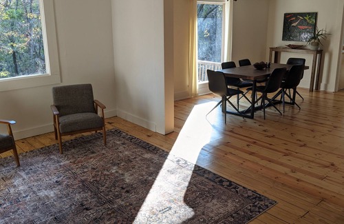 Lupton City House | Retreat to nature 10 min. from downtown! Waterfall view in the rainy season