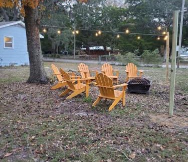Fort Walton Beach - Destin House | Retro by the Bay Close to Beach Eglin PetFriendly