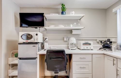 Arvada Apartment | Retro Chic Micro-studio in Heart of Downtown Olde Town Arvada | 85 Walk Score