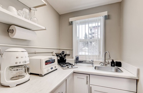 Arvada Apartment | Retro Chic Micro-studio in Heart of Downtown Olde Town Arvada | 85 Walk Score