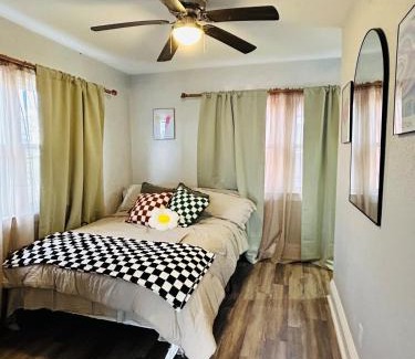 Downtown El Paso Apartment | Retro downtown apartment