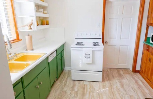 Twin Lakes House | Retro home minutes from downtown Denver