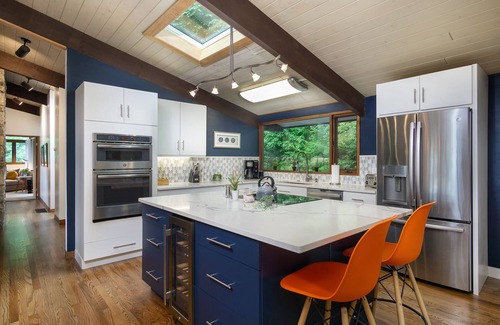 Fairview House | Retro Metro Deck House | MCM Gem with Hot Tub & Spectacular Views!