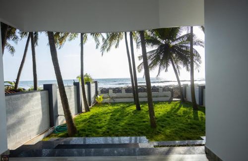 Tonse West Apartment | Reunion Ocean Manor - Beach House