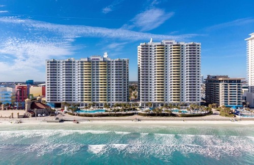 Seabreeze Historic District Condo | Rev Up Your Daytona Beach NASCAR Experience, Our Stylish 2Bedroom Condo-Special!