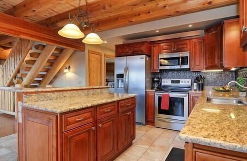 Salida Cabin | Reveille Mountain View Cabin