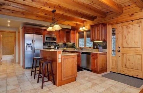 Salida Cabin | Reveille Mountain View Cabin