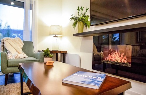 Revelstoke Apartment | Revelstoke Retreat by Revelstoke Vacations