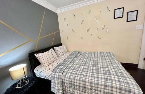 Malton House | Rex-05 Room Near Airport