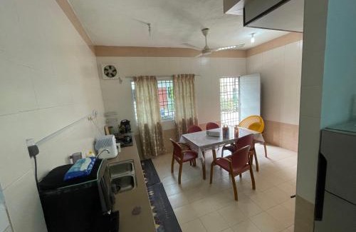 Bedung House | Rex Zone Homestay