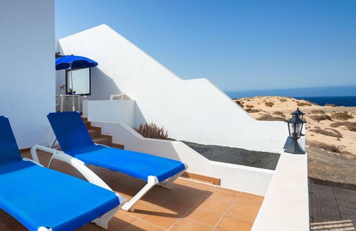 Charco del Palo House | Reyes Natur - Bungalow on the seafront