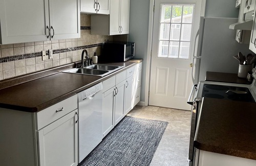 Saint Joseph House | Rhain Rentals 2 Bed in St. Joe