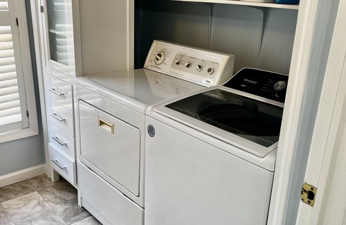 Saint Joseph House | Rhain Rentals 2 Bed in St. Joe