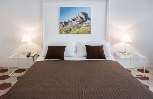 Reggio Calabria Bed & Breakfast | Rhegion B&B - Room with private bathroom