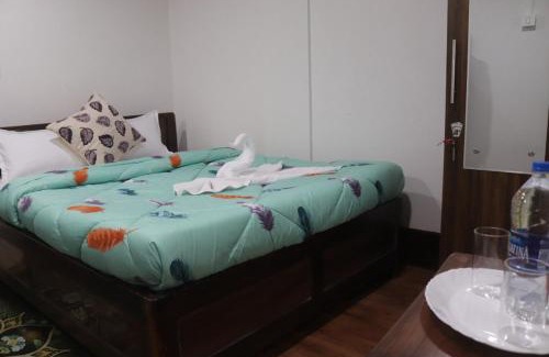 Darjeeling House | RHODODENDRON stay