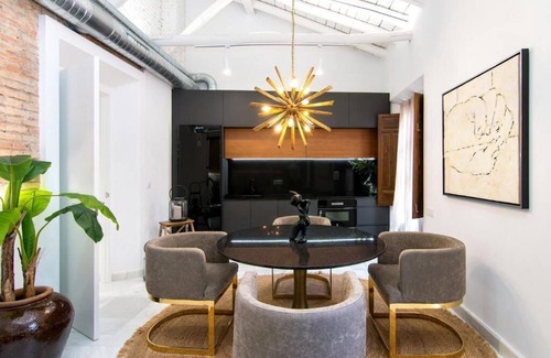 Granada City Center Apartment | Riad Alhambra 4