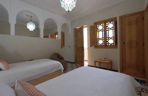 Kbour Chou House | Riad Banatti