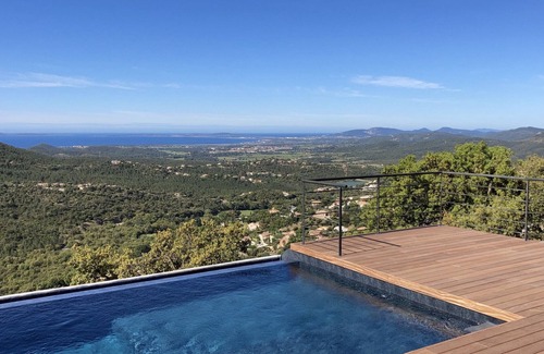 La Londe-les-Maures Villa | Riad la Londe - Amazing views and private infinity pool