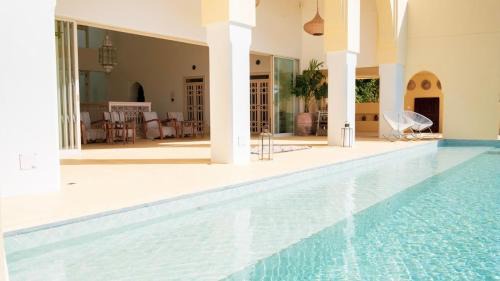 Chinen-son Hotel | Riad Lamp