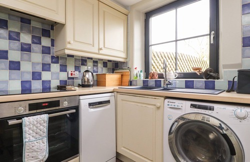 Ribchester Cottage | RIBBLE VALLEY COTTAGE, pet friendly, with open fire in Ribchester